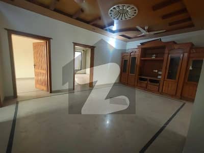 مارگلہ ٹاؤن اسلام آباد میں 2 کمروں کا 9 مرلہ بالائی پورشن 83.0 ہزار میں کرایہ پر دستیاب ہے۔