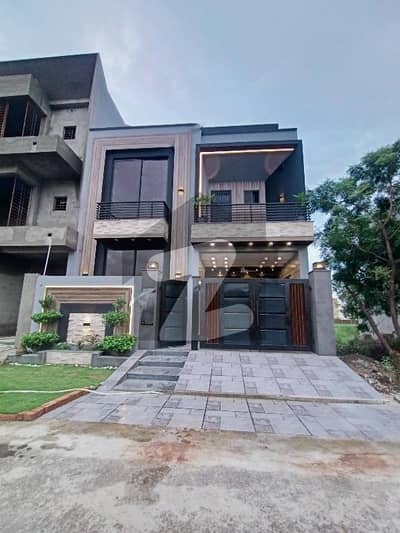 5 MARLA SLIGHTLY USED HOUSE AVAILABLE FOR SALE IN TARIQ GARDEN SOCIETY