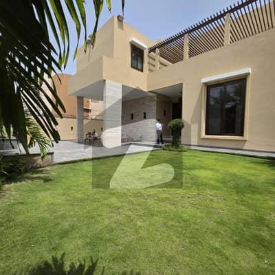 ڈی ایچ اے فیز 7 ڈی ایچ اے ڈیفینس,کراچی میں 6 کمروں کا 2 کنال مکان 40.0 کروڑ میں برائے فروخت۔