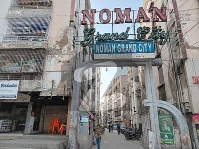 Shop Sized 220 Square Yards Available In Gulistan-e-Jauhar - Block 17