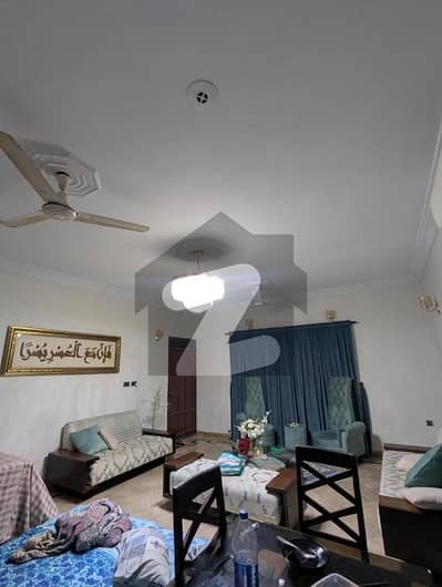 banglow for sale near to main road opp darul sihat hospital