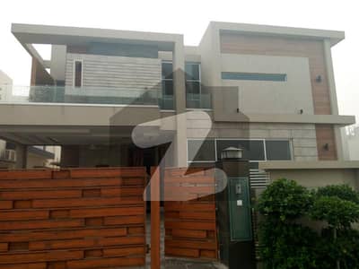ONE KANAL BEAUTIFULL HOUSE AVALIABLE FOR RENT IN DHA DEFANCE PHASE 6