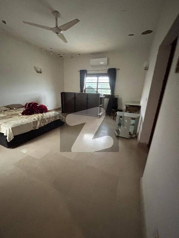 Defence 666 Yard Banglow For Sale