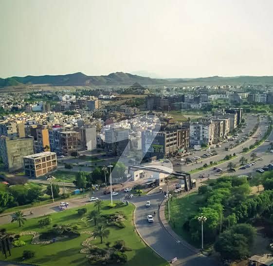 4 Marla Commercial Plot Ideal Location For Sale