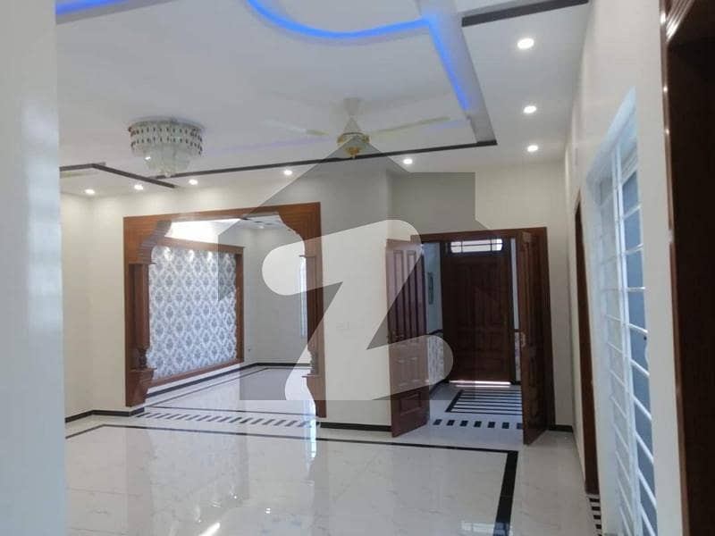 12 Marla upper Portion for rent at reasonable price 12 Marla upper Portion for rent at reasonable price