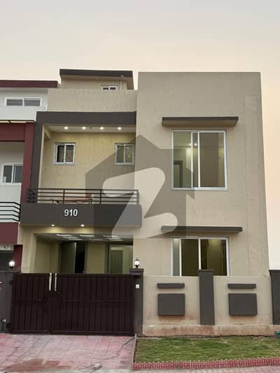 5 MARLA BRAND NEW DOUBLE UNIT HOUSE AVAILABLE FOR SALE