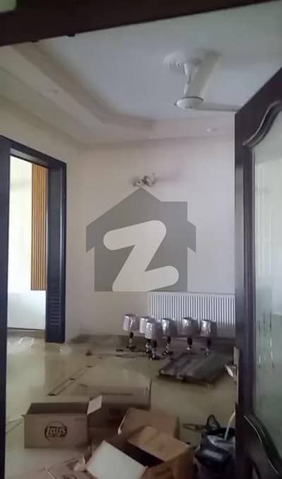 Perfect 10 Bed House With Ac In F-10/2 Main Road