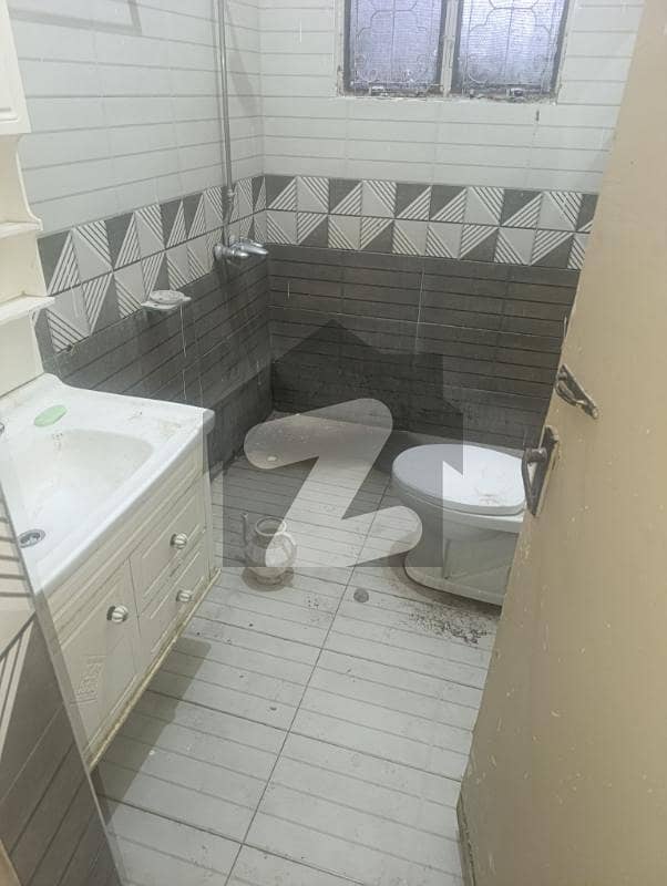 30x60 full house, under renovation very good house very reasonable rent