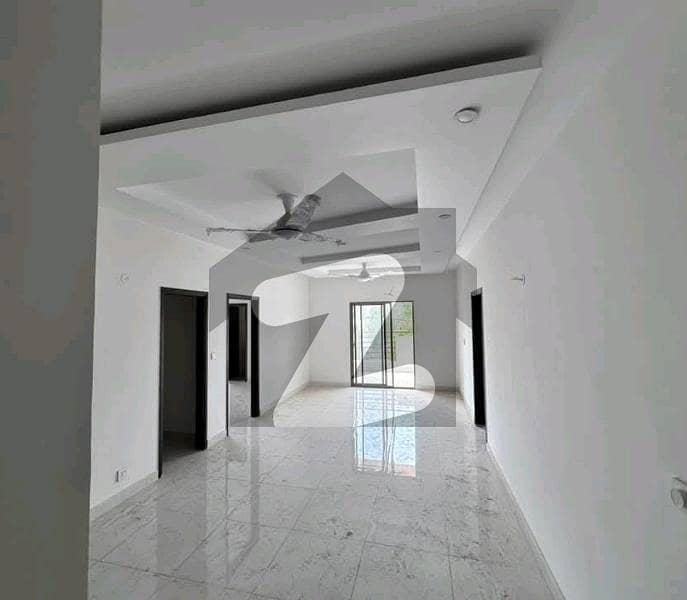 3200 Square Feet Flat In Cantt For sale At Good Location 3200 Square Feet Flat In Cantt For sale At Good Location