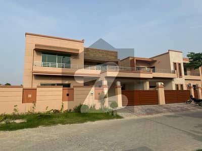 عسکری 5 - سیکٹر بی عسکری 5,ملیر کنٹونمنٹ,کینٹ,کراچی میں 5 کمروں کا 1 کنال مکان 10.5 کروڑ میں برائے فروخت۔