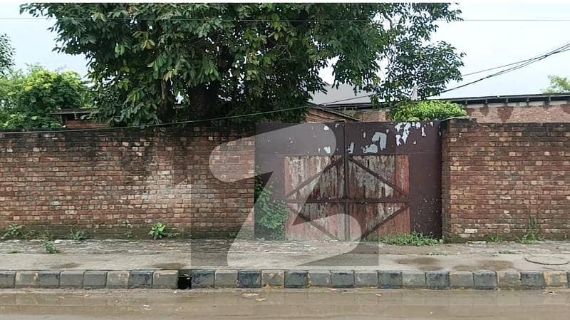 26 MARLA COMMERCIAL PROPERTY FACING NIT UNIVERSITY