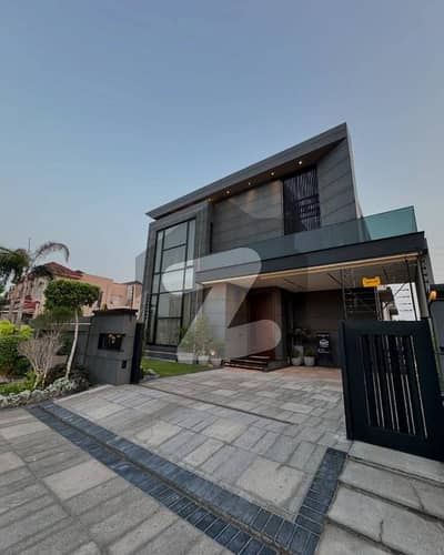 1 KANAL BRAND NEW LUXURY ULTRA MODERN DESIGNE HOUSE FOR SALE IN DHA PHASE 8 EX AIR AVENUE