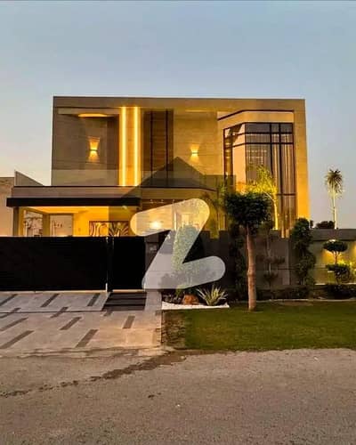 Fully Furnished House 6 Bedroom Prime Location DHA Lahore