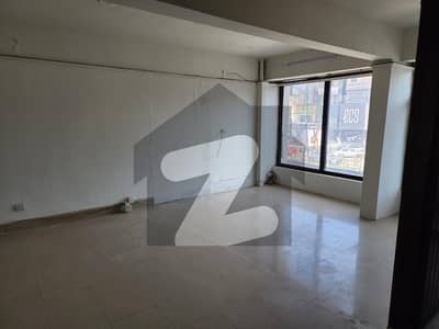 ایف ۔ 10 اسلام آباد میں 2 مرلہ دفتر 1.75 لاکھ میں کرایہ پر دستیاب ہے۔