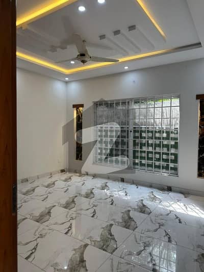 ڈی ایچ اے ڈیفینس فیز 2 ڈی ایچ اے ڈیفینس,اسلام آباد میں 3 کمروں کا 1 کنال بالائی پورشن 95.0 ہزار میں کرایہ پر دستیاب ہے۔ ڈی ایچ اے ڈیفینس فیز 2 ڈی ایچ اے ڈیفینس,اسلام آباد میں 3 کمروں کا 1 کنال بالائی پورشن 95.0 ہزار میں کرایہ پر دستیاب ہے۔
