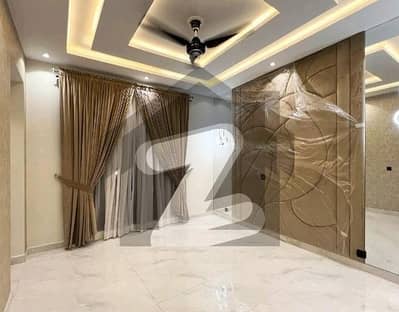 8 Marla Spacious House Available In Bahria Town - Sector C For sale