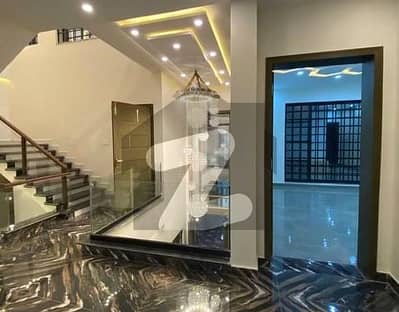 ڈی ایچ اے فیز 2 ڈیفنس (ڈی ایچ اے),لاہور میں 5 کمروں کا 1 کنال مکان 2.35 لاکھ میں کرایہ پر دستیاب ہے۔