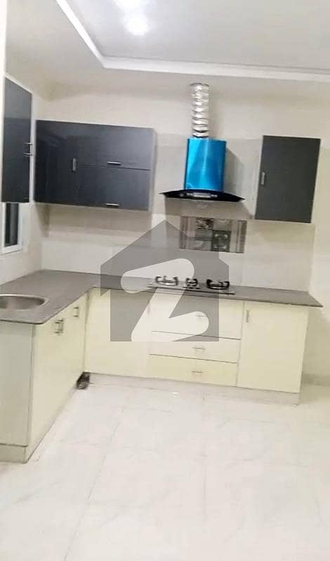 3 Bed Apartment Available For Sale (Invester Rate) 3 Bed Apartment Available For Sale (Invester Rate)