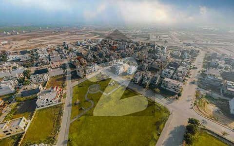 4.5 Marla Corner Plot Available For Sale