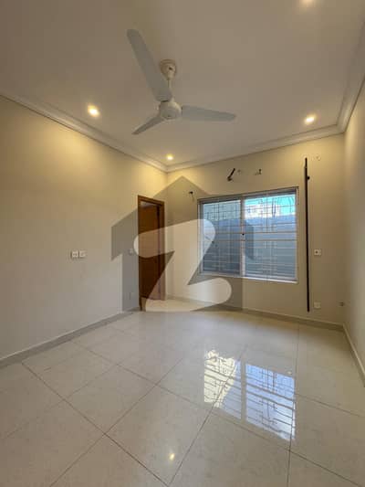 4 Marla Beautiful Ground Portion