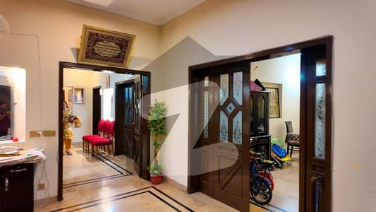 ڈی ایچ اے فیز 5 - بلاک ای فیز 5,ڈیفنس (ڈی ایچ اے),لاہور میں 5 کمروں کا 1 کنال مکان 11.25 کروڑ میں برائے فروخت۔ ڈی ایچ اے فیز 5 - بلاک ای فیز 5,ڈیفنس (ڈی ایچ اے),لاہور میں 5 کمروں کا 1 کنال مکان 11.25 کروڑ میں برائے فروخت۔