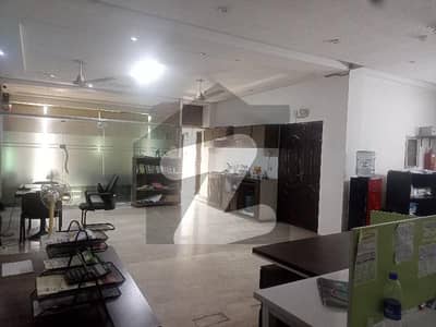 05 MARLA COMMERCIAL 1ST FLOOR AVAILABLE
