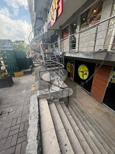 LG Shops For Rent