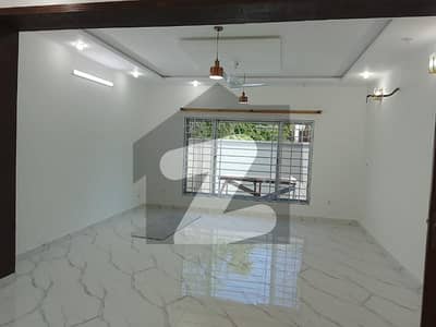 I 8 4  Brend new full house available for rent