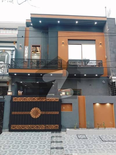 5 Marla Brand New Facing Park Full House Available For Rent