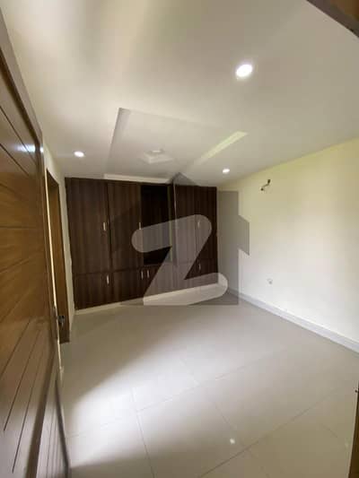 2 Bed Flat Sized 850 Square Feet for sale 60 Lac 2 Bed Flat Sized 850 Square Feet for sale 60 Lac