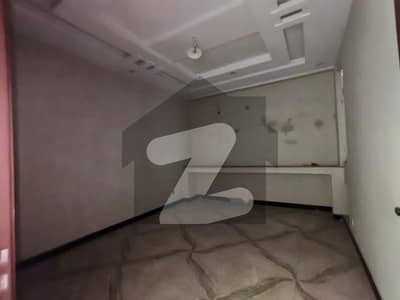راجا بازار راولپنڈی میں 108 کنال Studio عمارت 25.0 کروڑ میں برائے فروخت۔