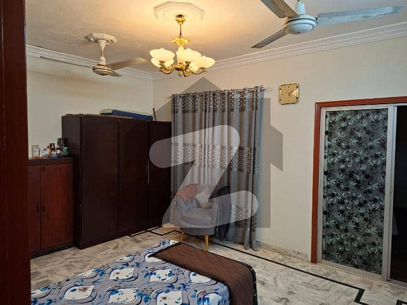 333 Sq. Yards Bungalow For Sale In Prime Location Of Gulshan Iqbal Block-7