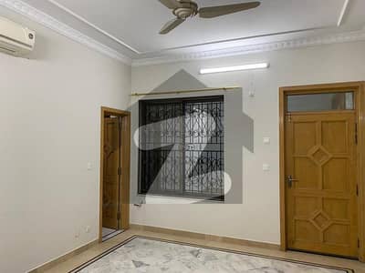Upper Portion For Rent
