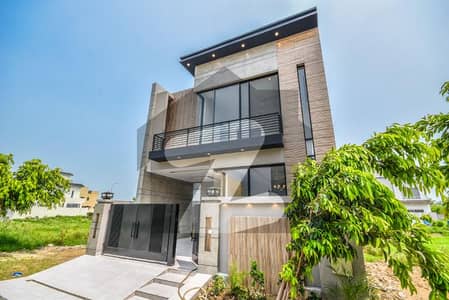 With Air Conditioner Installed 5 Marla Primely Located House for Rent in DHA Lahore
