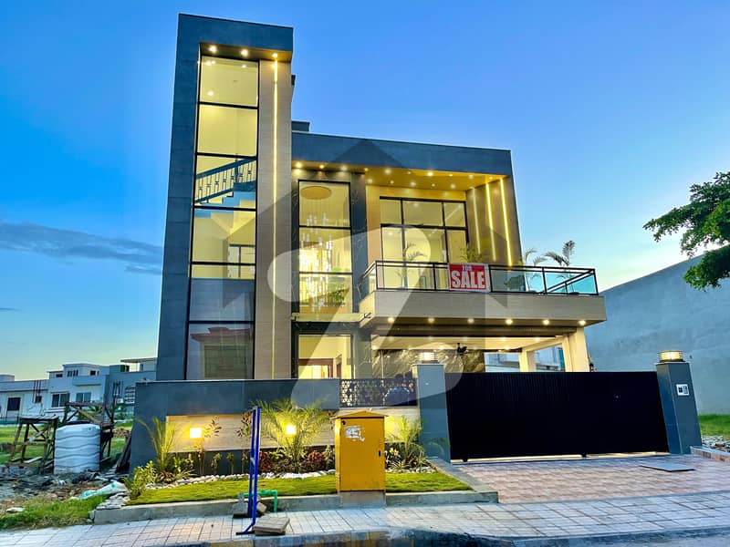 Urgent Sale 10 Marla Modern Design House For Sale In Bahria Town Phase 8 Close To Family Park