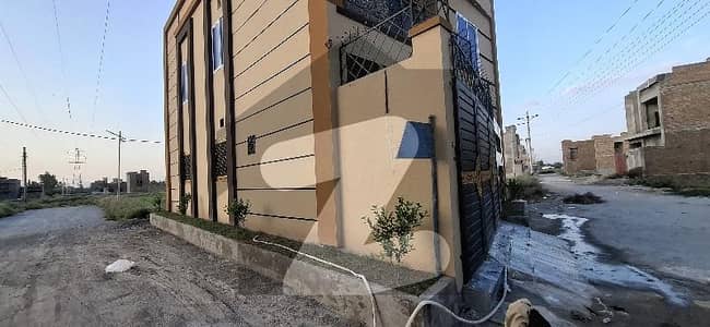 سودائیس ولاز ورسک روڈ,پشاور میں 3 کمروں کا 5 مرلہ زیریں پورشن 30.0 ہزار میں کرایہ پر دستیاب ہے۔