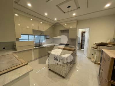 4 Kanal Luxury Farmhouse with 8 Bedrooms for Sale in Gulberg Greens D Block