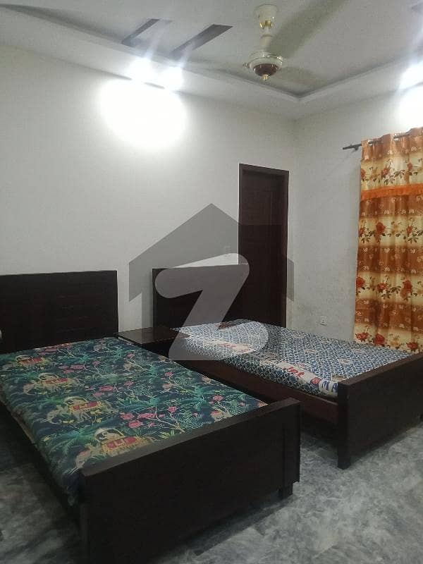 Furnish Room For Rent In psic society Near Lums Dha Lhr Furnish Room For Rent In psic society Near Lums Dha Lhr