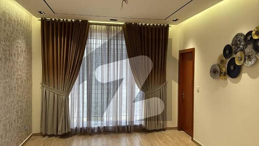 فیصل کاٹیج فیز 2 فیصل کاٹیجز,عسکری بائی پاس,ملتان میں 5 کمروں کا 8 مرلہ مکان 3.5 کروڑ میں برائے فروخت۔