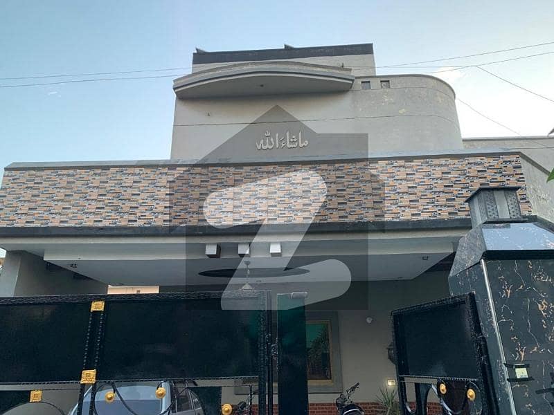 Al Majid offers 1Kanal slightly used House Attractive location