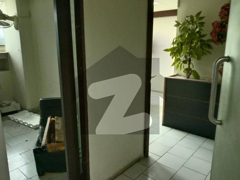 OFFICE FOR RENT IN GULBERG