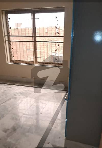 ریگل سٹی شیخوپورہ میں 4 کمروں کا 8 مرلہ بالائی پورشن 45.0 ہزار میں کرایہ پر دستیاب ہے۔