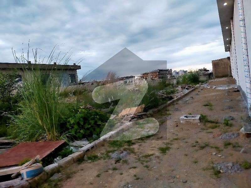 راوت انڈسٹریل اسٹیٹ راولپنڈی میں 2 کنال صنعتی زمین 1.8 کروڑ میں برائے فروخت۔
