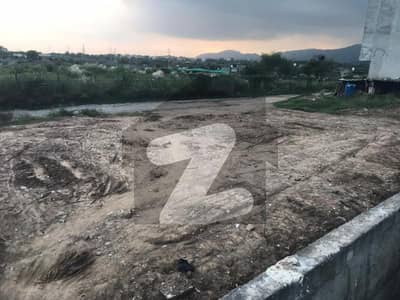 E-11/2 Fedration (90*60)=600-Sq Yds Commercial Plot For Sale.