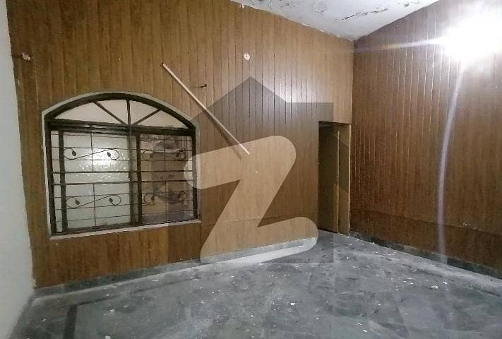 House Of 5 Marla In Sabzazar Scheme Is Available