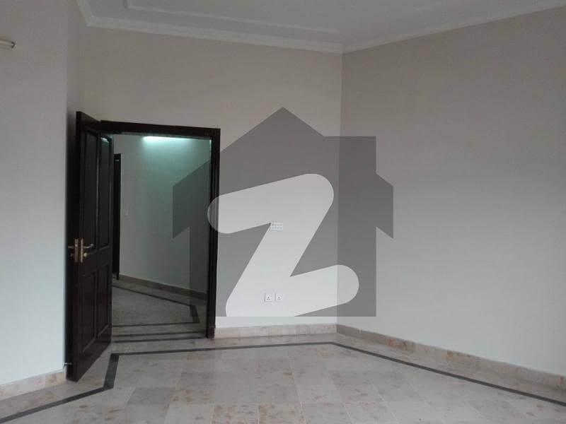 3200 Square Feet House Ideally Situated In G-10/4 3200 Square Feet House Ideally Situated In G-10/4