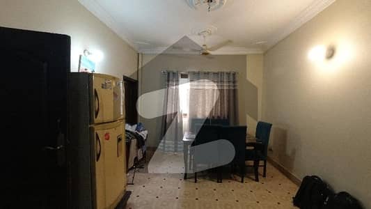 گلشن اقبال - بلاک 10-اے گلشنِ اقبال,گلشنِ اقبال ٹاؤن,کراچی میں 8 کمروں کا 5 مرلہ مکان 4.35 کروڑ میں برائے فروخت۔