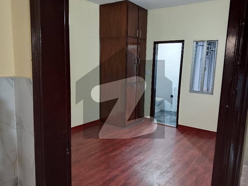 New Renovated House 120gaz Park Facing Corner Ground+2 40 Feet Wide Road Sweet Water Electricity Gas Security Boundary Wall Secure Society New Renovated House 120gaz Park Facing Corner Ground+2 40 Feet Wide Road Sweet Water Electricity Gas Security Boundary Wall Secure Society