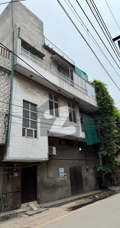 8 Marla House For Sale