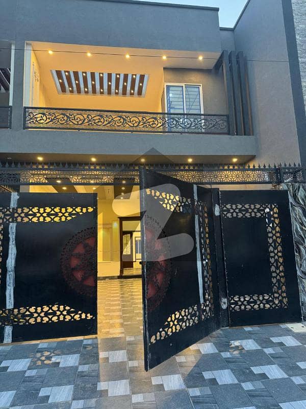 Ideally Located Near to Mosque House For sale In Bahadurpur Available